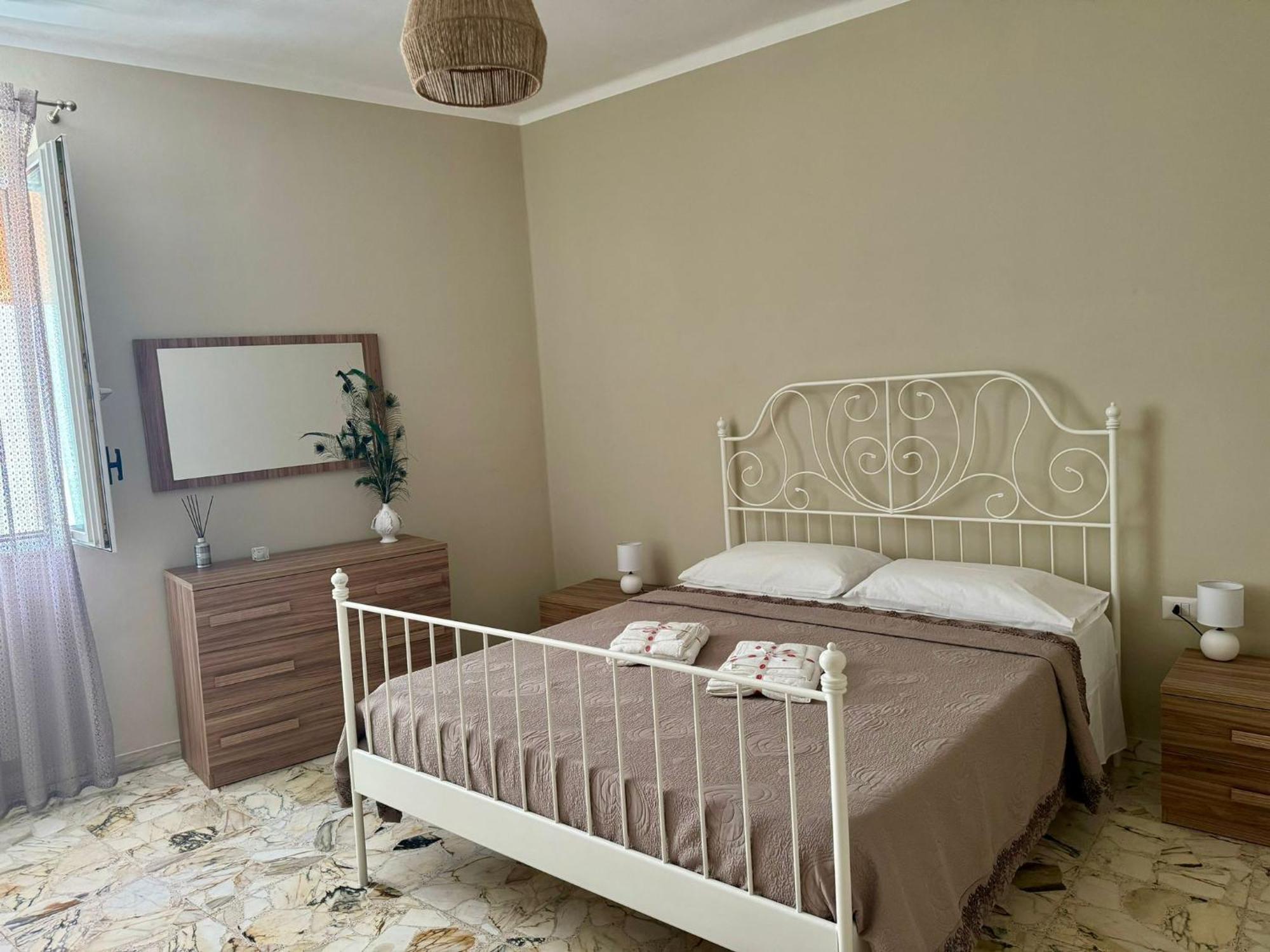 דירות Monte SantʼAngelo Ely House מראה חיצוני תמונה