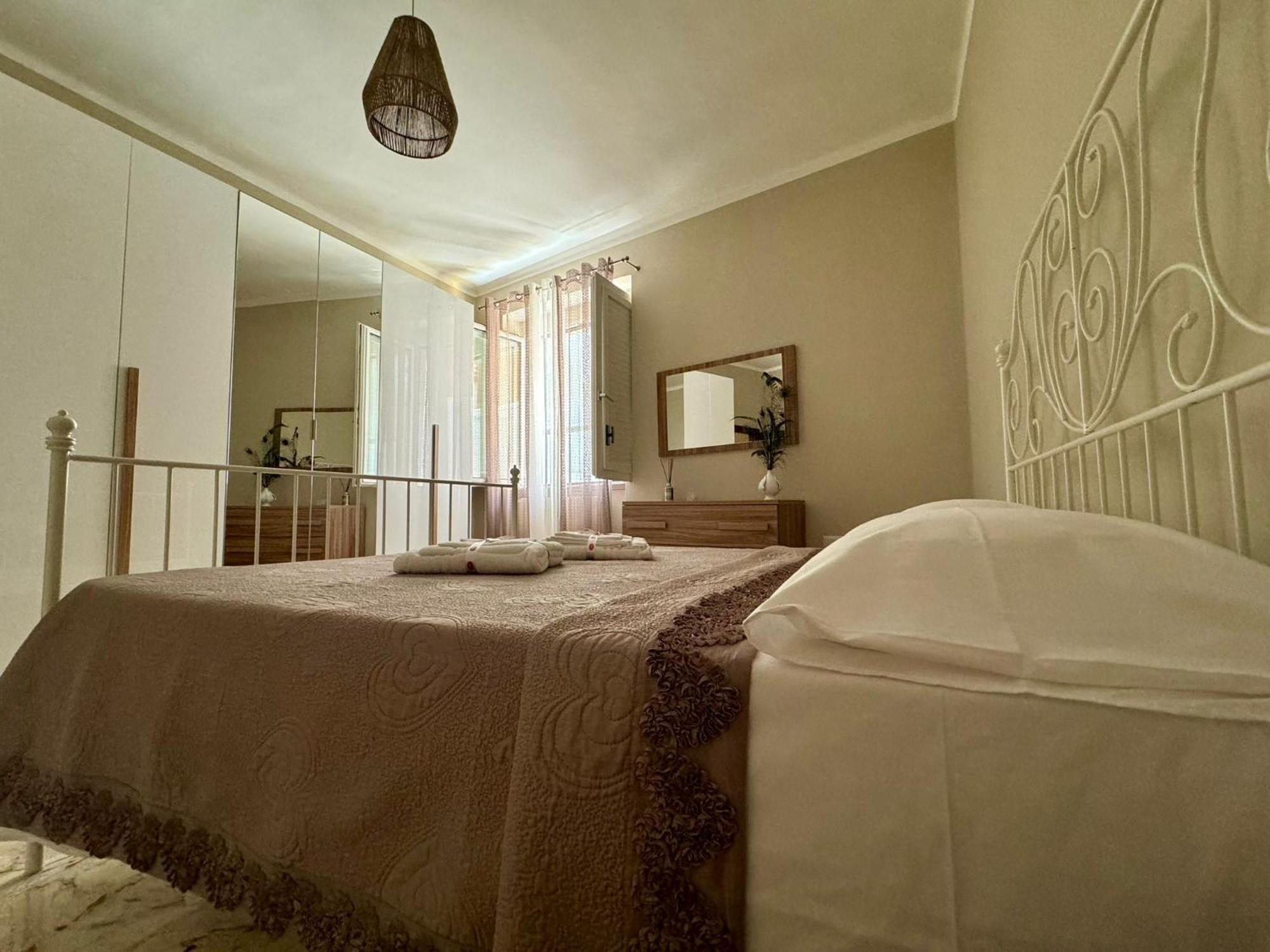 דירות Monte SantʼAngelo Ely House מראה חיצוני תמונה
